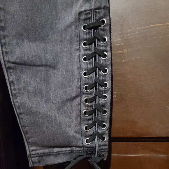 Guess jeans - Picture 6 of 7